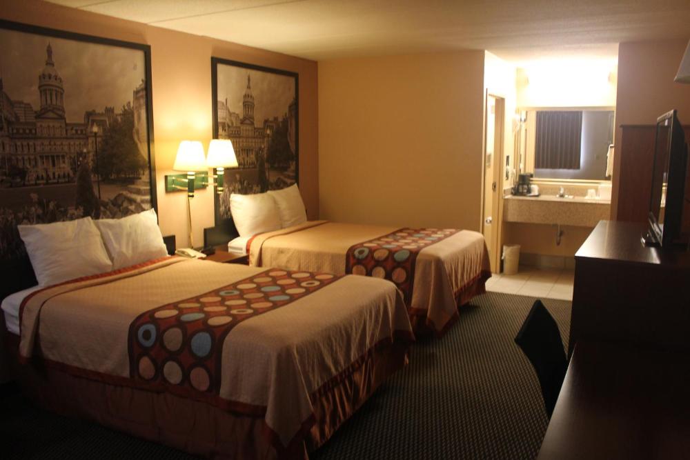Double Room with Two Double Beds - Smoking interior
